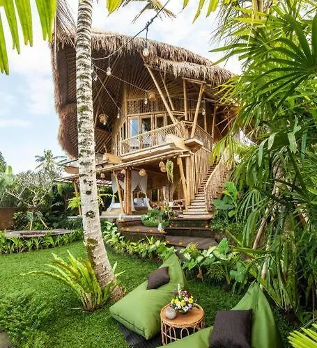 Magic Hills Bali - Magical Eco-luxury Villa Selat