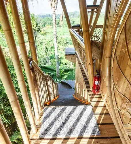 Magic Hills Bali - Magical Eco-luxury Villa Selat